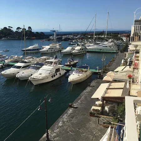 Panorama Da Cartolina 아파트 이스키아